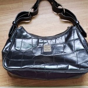 Dooney & Bourke black J8411415